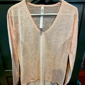 Lululemon Still Movement Sweater *size 4* never worn.
